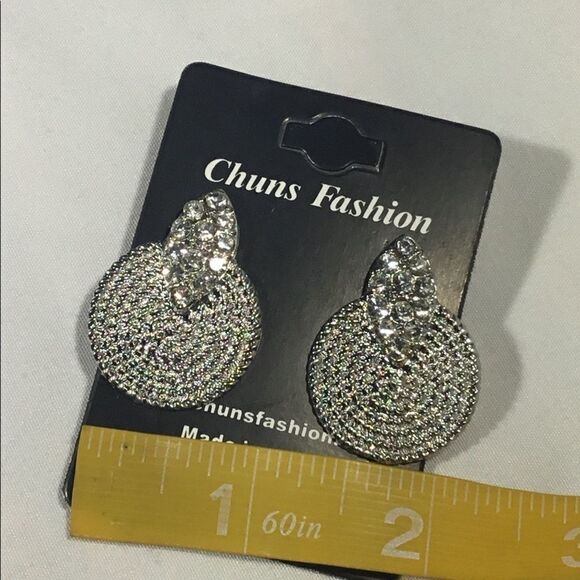 Large Crystal Embellished Studs (UC3) - Picture 5 of 5